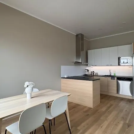 Private, Comfortable , Sauna, 2 Bedroom Διαμέρισμα *