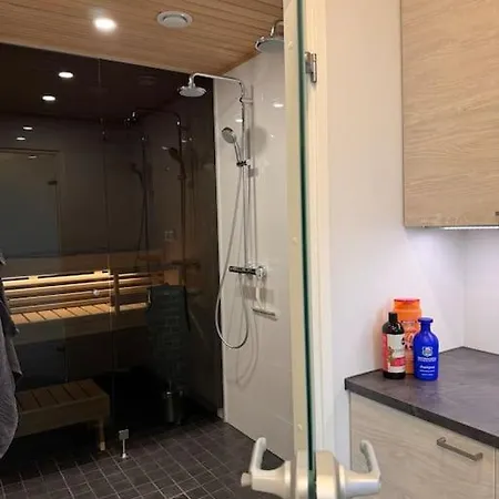 Private, Comfortable , Sauna, 2 Bedroom Lempäälä