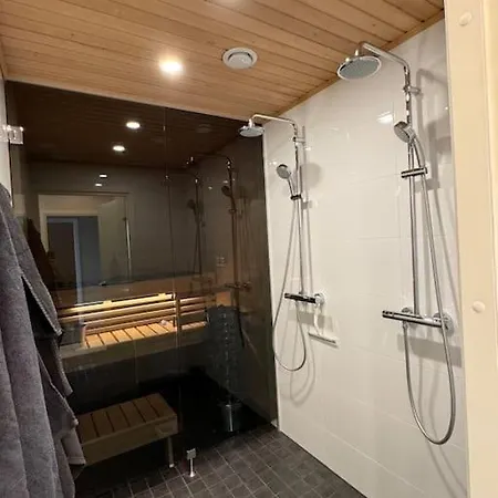 Private, Comfortable , Sauna, 2 Bedroom Lempäälä
