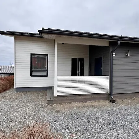 Private, Comfortable , Sauna, 2 Bedroom * Lempäälä